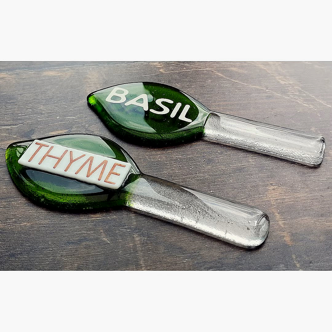 Handmade fused glass personalised plant label. Colourful plant marker. Leaf shaped garden plant stake. Herb, vegetable, flower, fruit name.