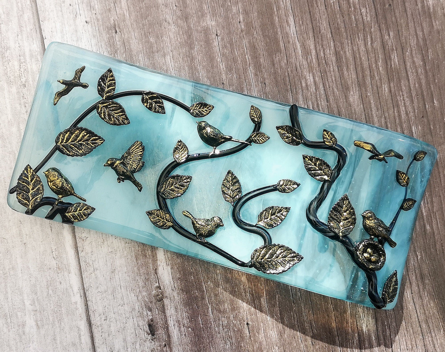 Handmade fused glass 3D Birds Free Standing Wavy, Curved Picture, suncatcher. Bird art, nature gift, decoration ornament, tree, leaves, nesting baby bird eggs, gold silhouette highlight.