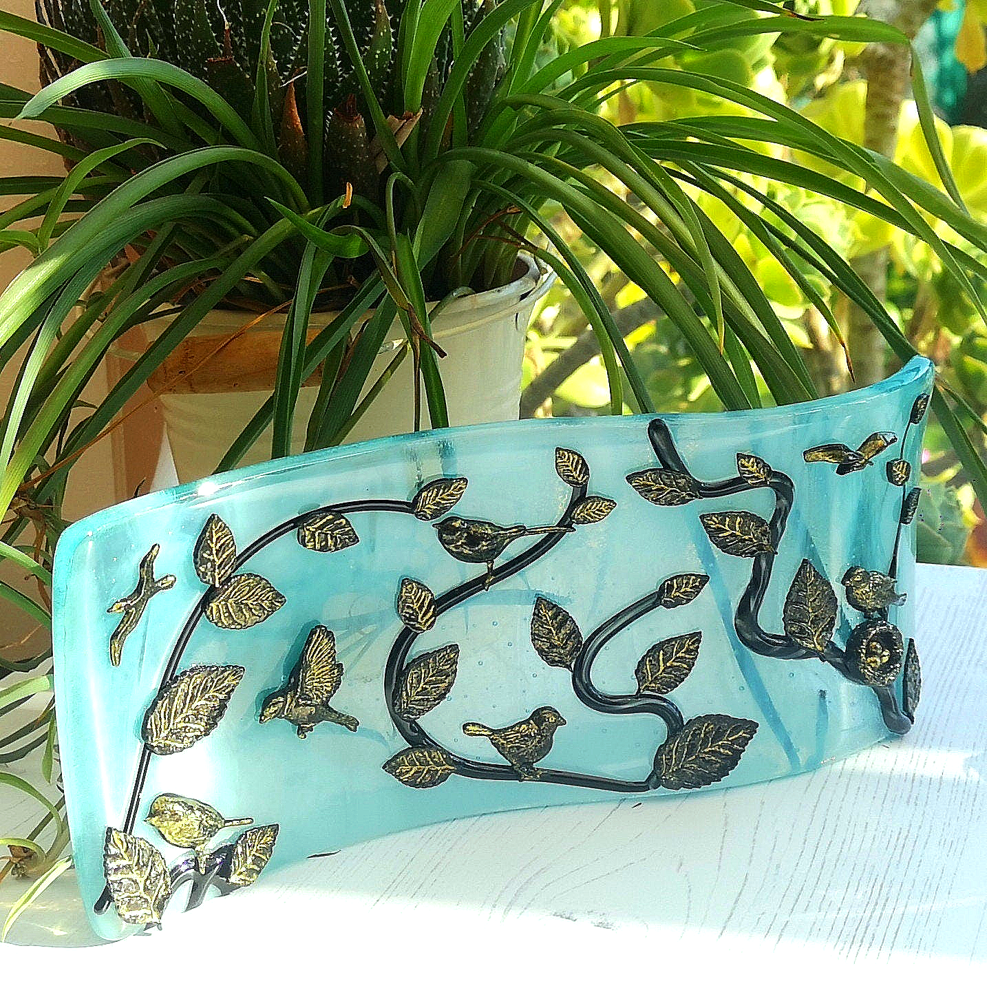 Handmade fused glass 3D Birds Free Standing Wavy, Curved Picture, suncatcher. Bird art, nature gift, decoration ornament, tree, leaves, nesting baby bird eggs, gold silhouette highlight.