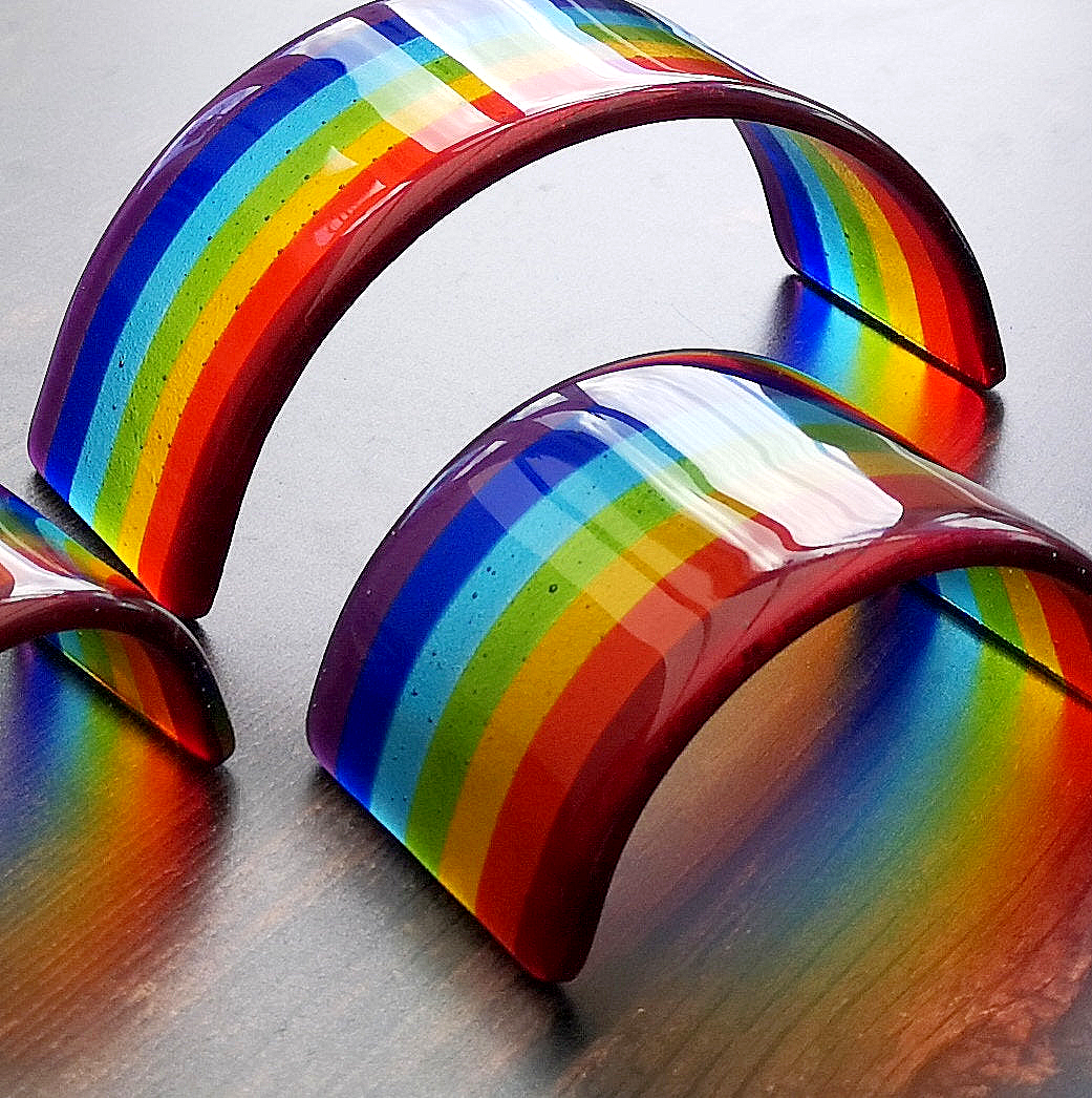 Handmade fused glass curved rainbow bridge. Free standing rainbow arch. Brightly coloured glass gift. Suncatcher, tealight candle surround. Gift for pet loss, remembrance.