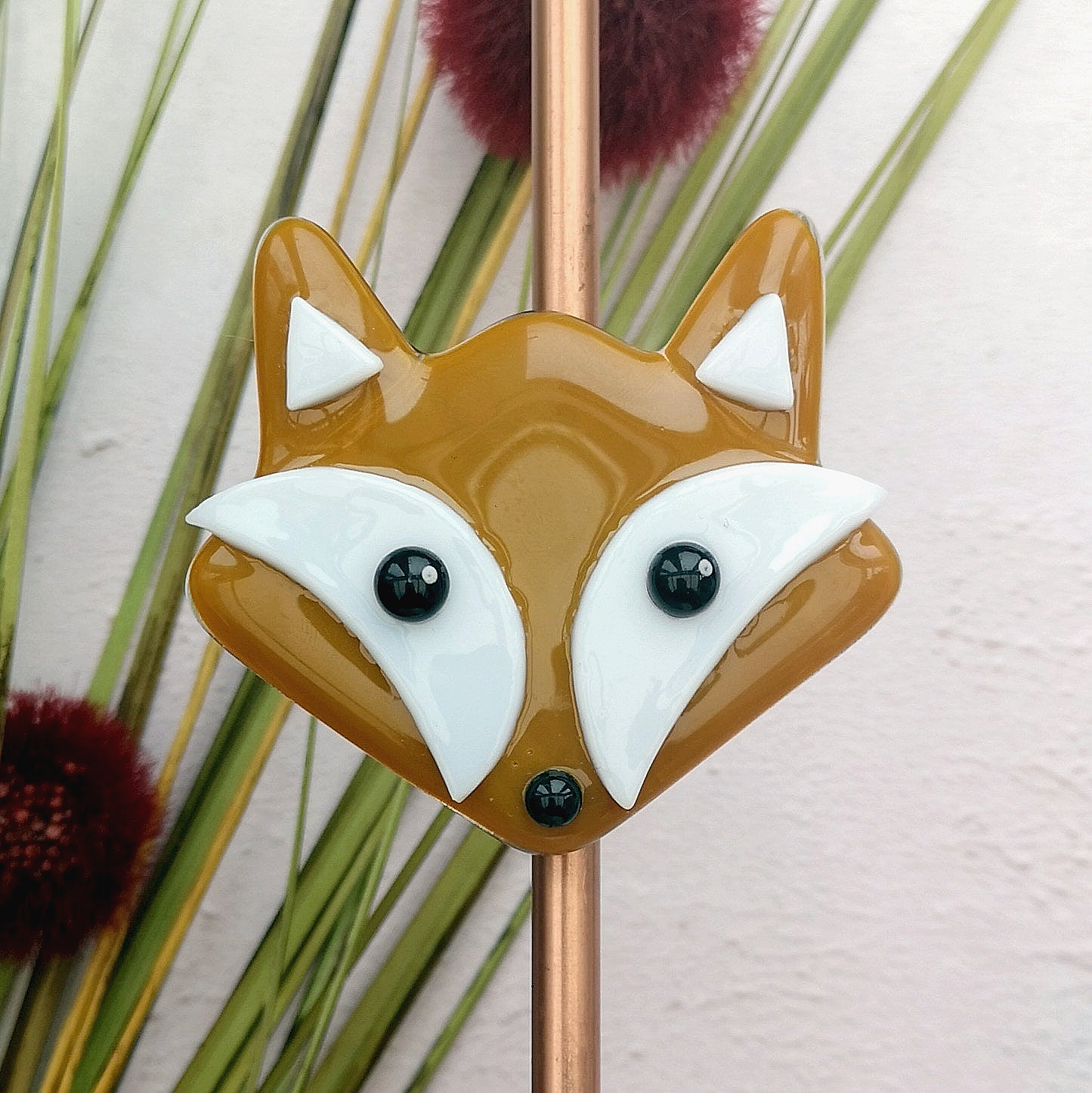 Handmade fused glass fox face fridge magnet. Fox gift, foxy, British wildlife, nature present. Magnetic red fox gift.