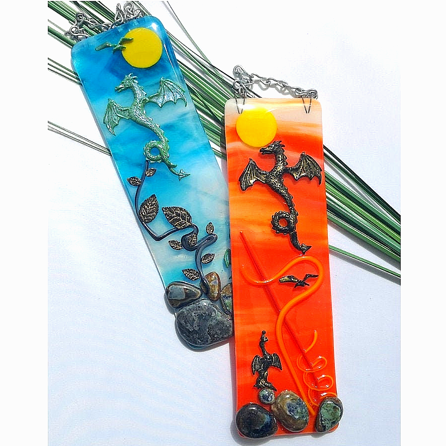 Handmade fused glass 3D Dragons Hanging Picture Suncatcher. Sunset wall art, present, gift fantasy decoration. Dragon mythical creatures.