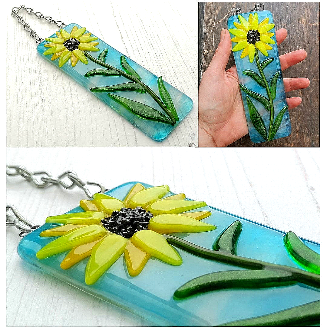 Handmade 3D fused glass Sunflower Hanging Picture, suncatcher. Floral decoration, ornament, flower wall art, garden picture gift.