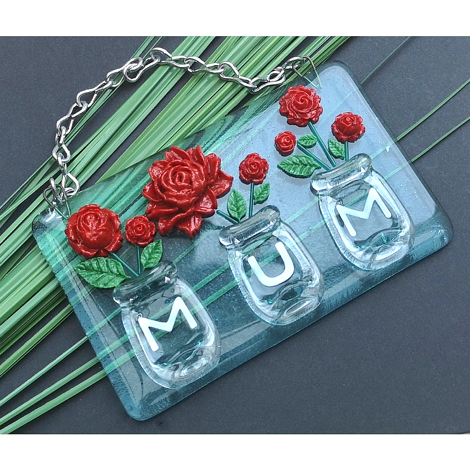Handmade fused glass Mum on vase with roses hanging picture decoration. Suncatcher, Mothers day present, gift for Mum, Nan, Grandmother. Flower Pot Plant.