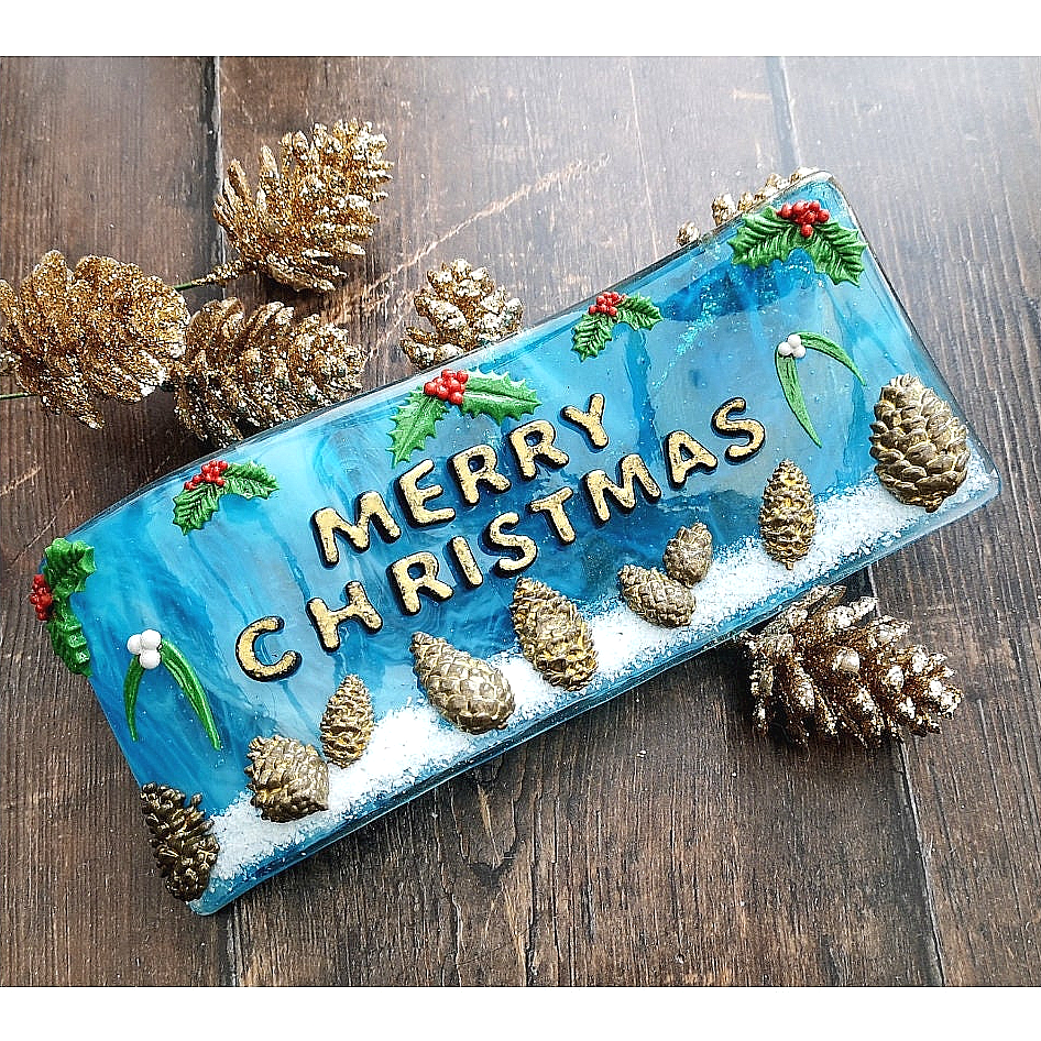 Handmade fused glass 3D merry Christmas free standing curved picture decoration, festive present pine cone mistletoe holly snow wreath xmas scene