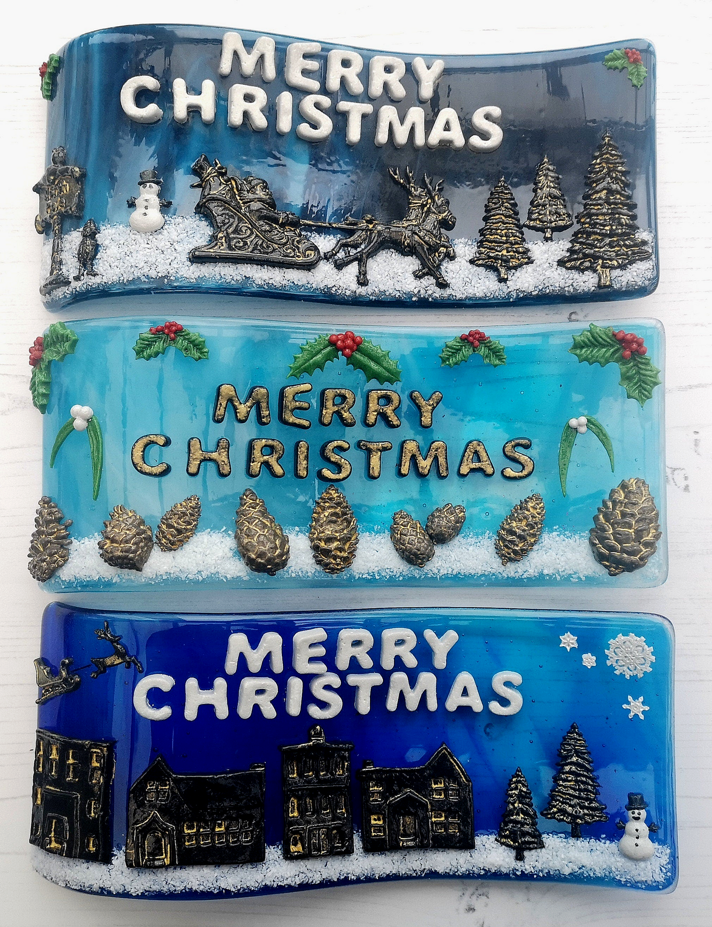 Handmade fused glass 3D merry Christmas free standing curved picture decoration, festive present, santa sleigh reindeer roof top snowy Xmas scene