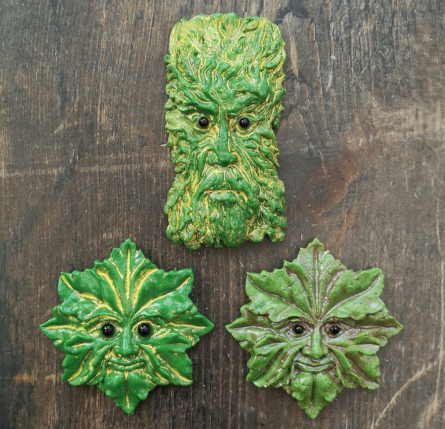 Handmade fused glass Greenman face fridge magnet. Magnetic Leaf Man. Man of the woods decor. Nature lover gift. Pagan gift.