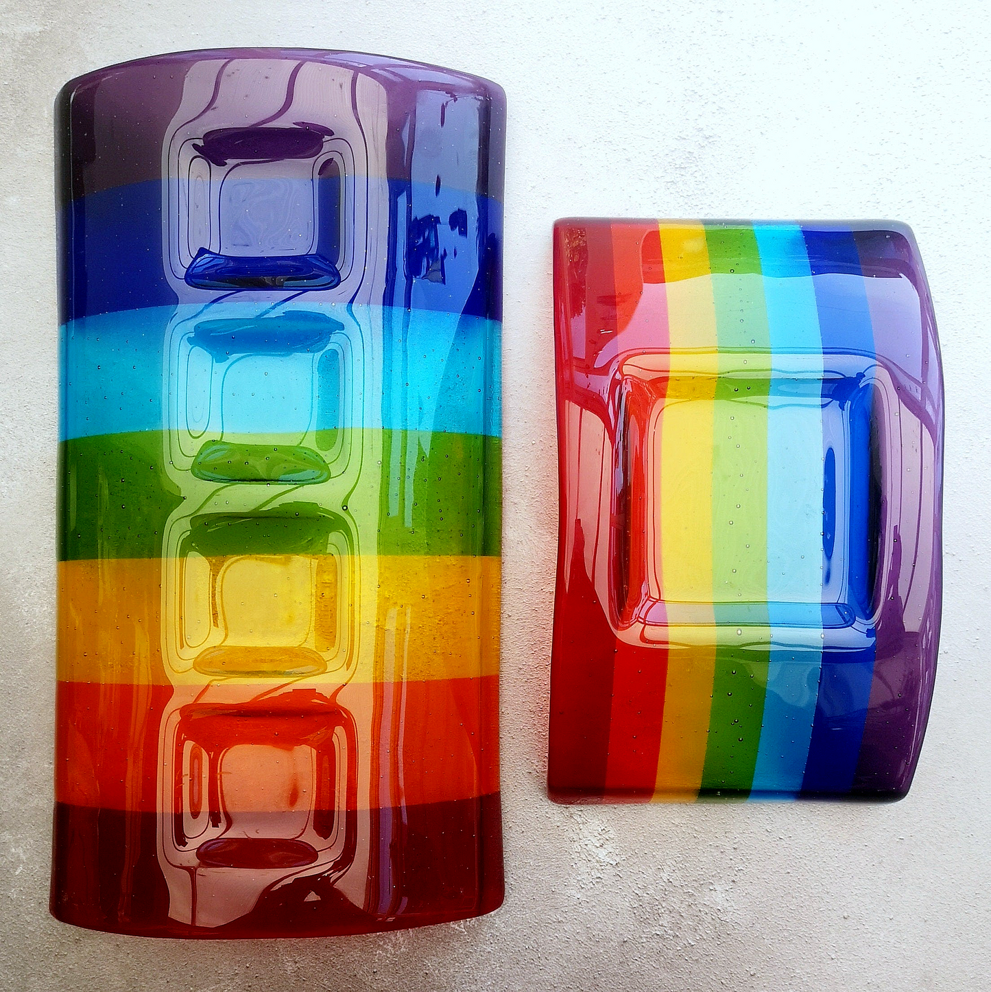 Handmade fused glass curved rainbow bridge candle holder. Free standing rainbow arch tealight candle holder. Brightly coloured glass gift. Suncatcher, light catcher. Gift for pet loss, remembrance.