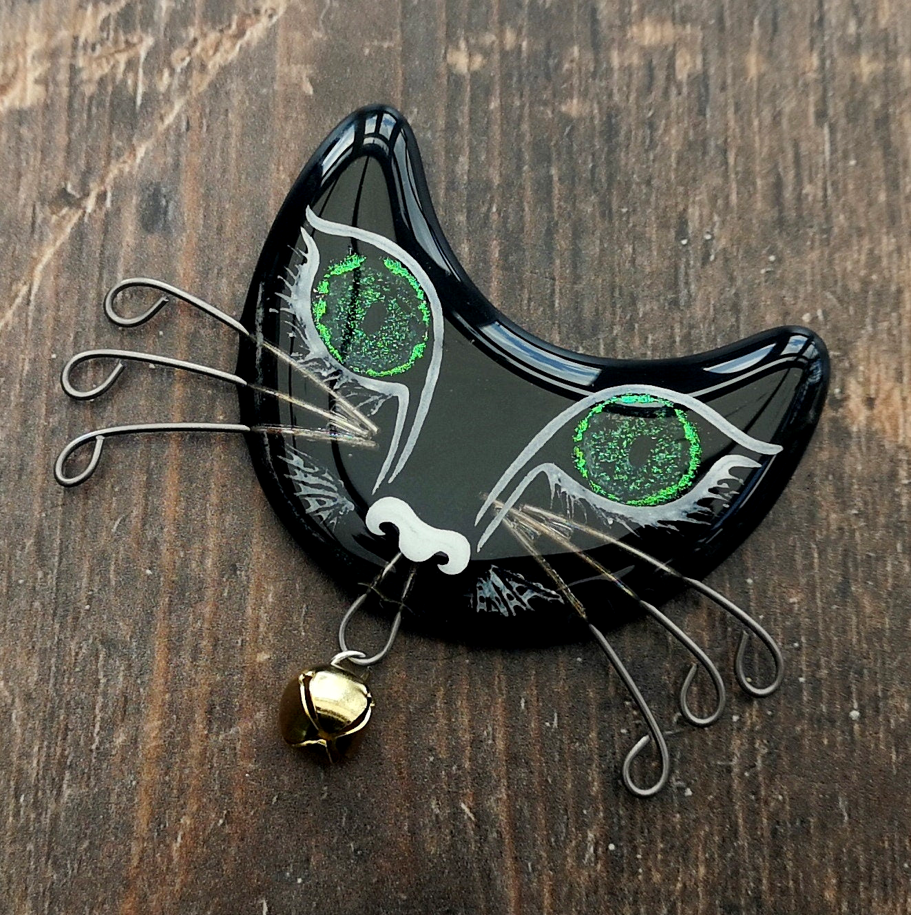 Handmade fused glass cat face fridge magnet. Reflective dichroic glass eyes. Magnetic cat lover gift, crazy cat, black cat, hand painted lucky cat.
