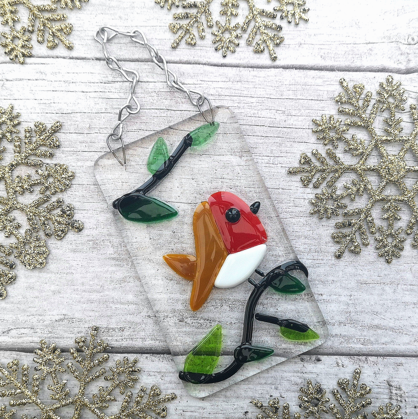 Handmade fused glass robin hanging decoration. Bird in a tree ornament, holiday decor, Christmas gift, festive present. Robin red breast picture.