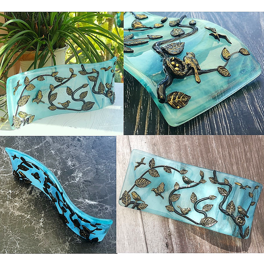 Handmade fused glass 3D Birds Free Standing Wavy, Curved Picture, suncatcher. Bird art, nature gift, decoration ornament, tree, leaves, nesting baby bird eggs, gold silhouette highlight.