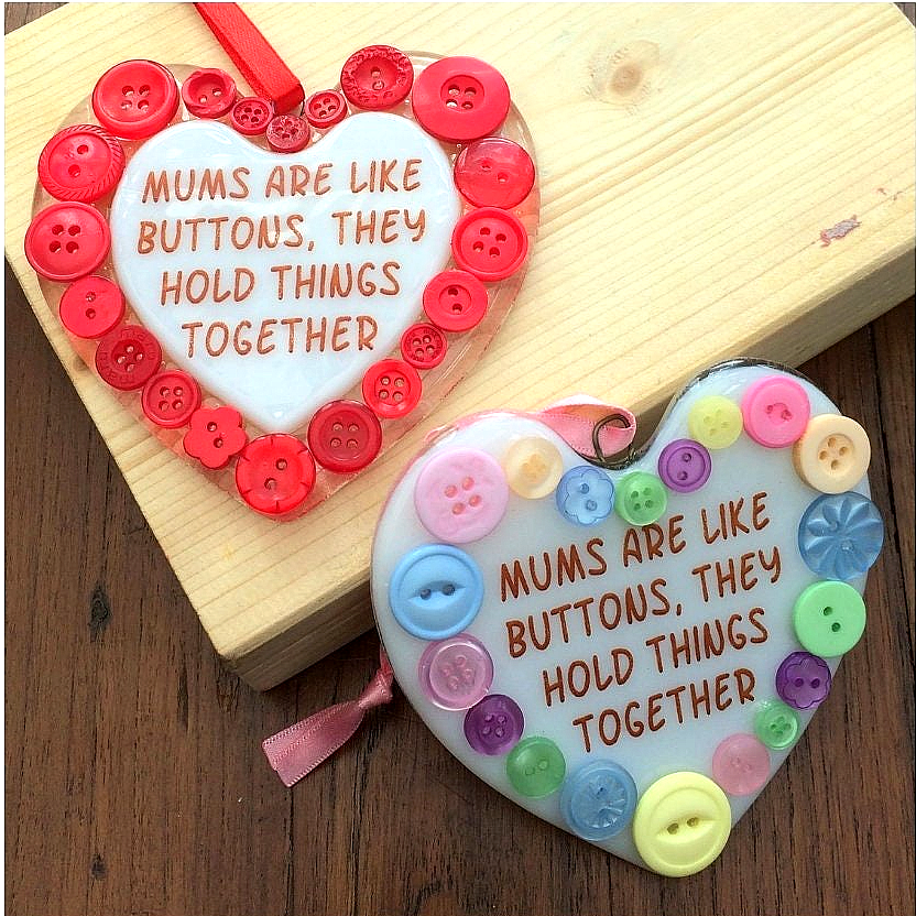 Handmade fused glass Mums Are Like Buttons, Mum in a love heart hanging picture decoration. Suncatcher, Mothers day present, gift for Mum, Nan, Grandmother.