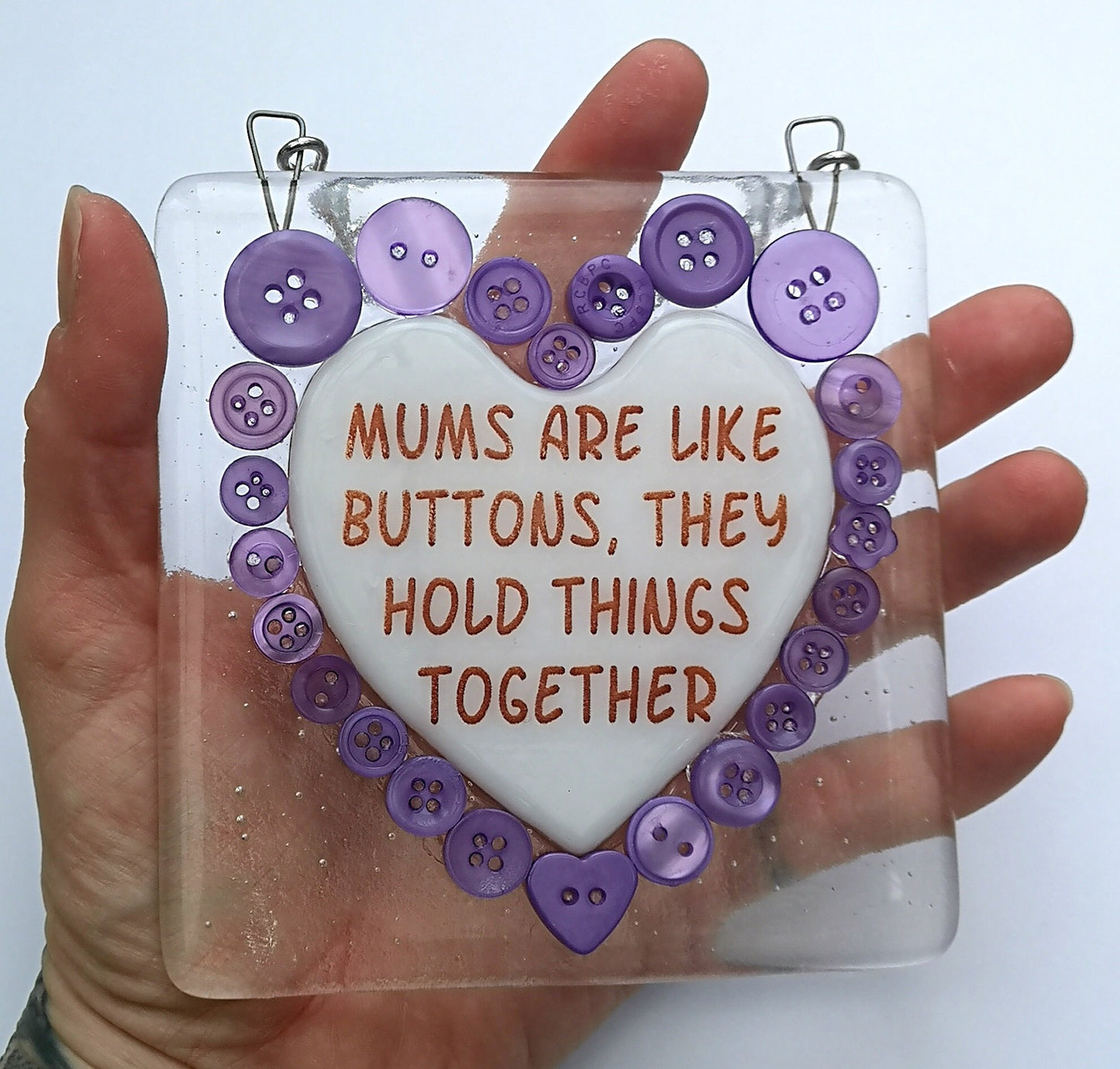 Handmade fused glass Mums Are Like Buttons, Mum in a love heart hanging picture decoration. Suncatcher, Mothers day present, gift for Mum, Nan, Grandmother.