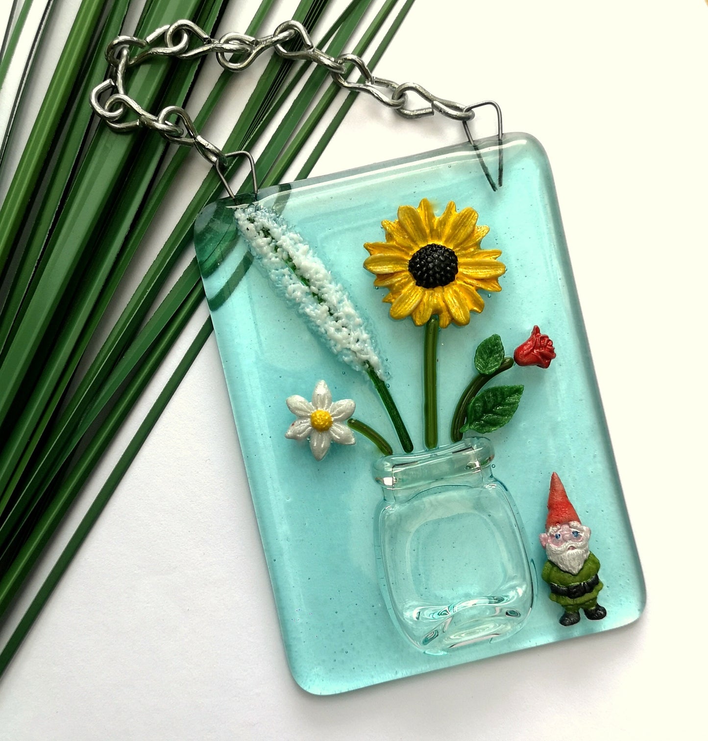 Handmade 3D fused glass Flowers In Vase Hanging Picture, suncatcher. Floral decoration, ornament, flower wall art, garden picture gift. Daisy, sunflower, garden gnome, rose.