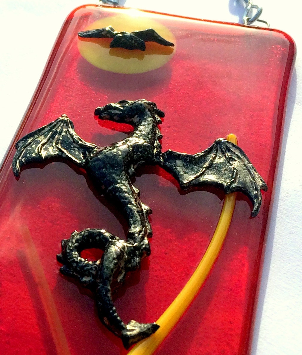 Handmade fused glass 3D Dragons Hanging Picture Suncatcher. Sunset wall art, present, gift fantasy decoration. Dragon mythical creatures.