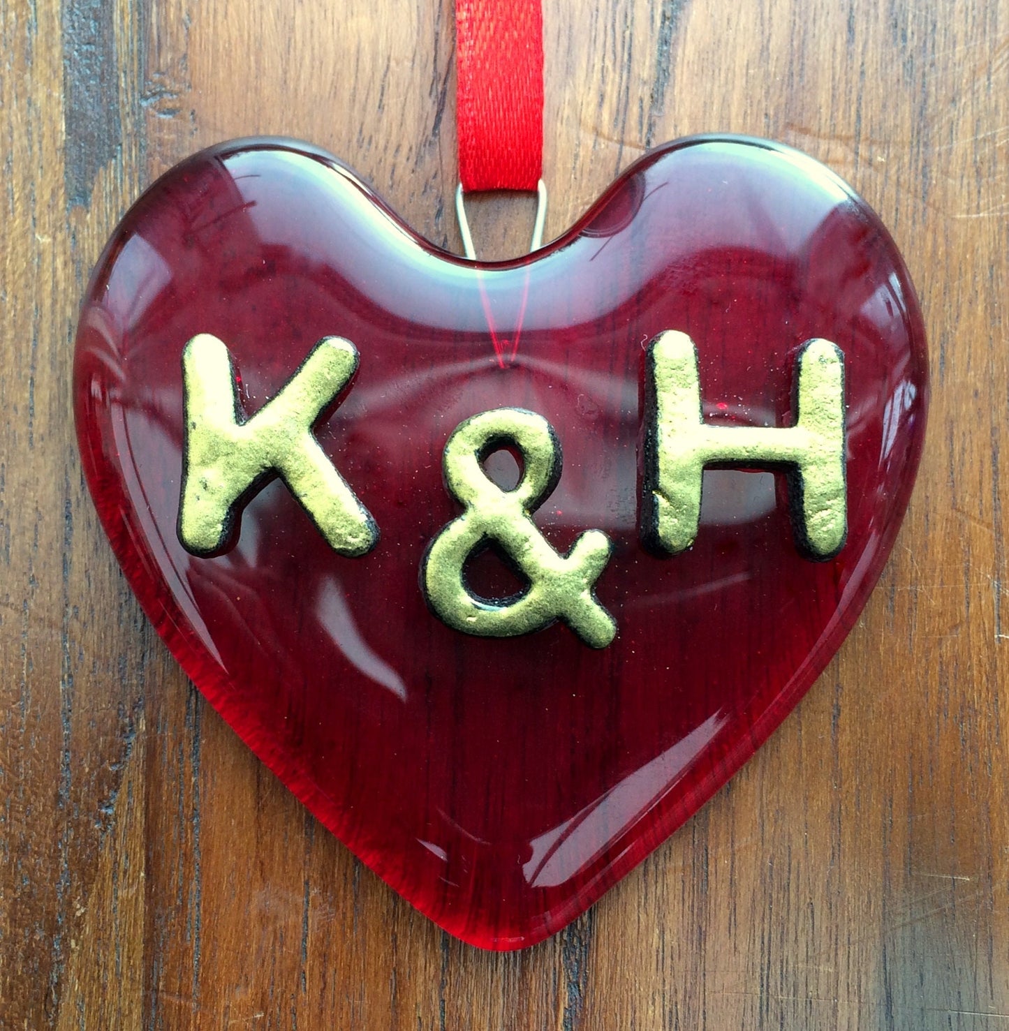 Handmade fused glass Red Personalised Love Heart Hanging Decoration. Valentine suncatcher gift. Romantic, love, message from the heart present. Girlfriend, boyfriend, partner, husband, wife keepsake, wedding, engagement gift.