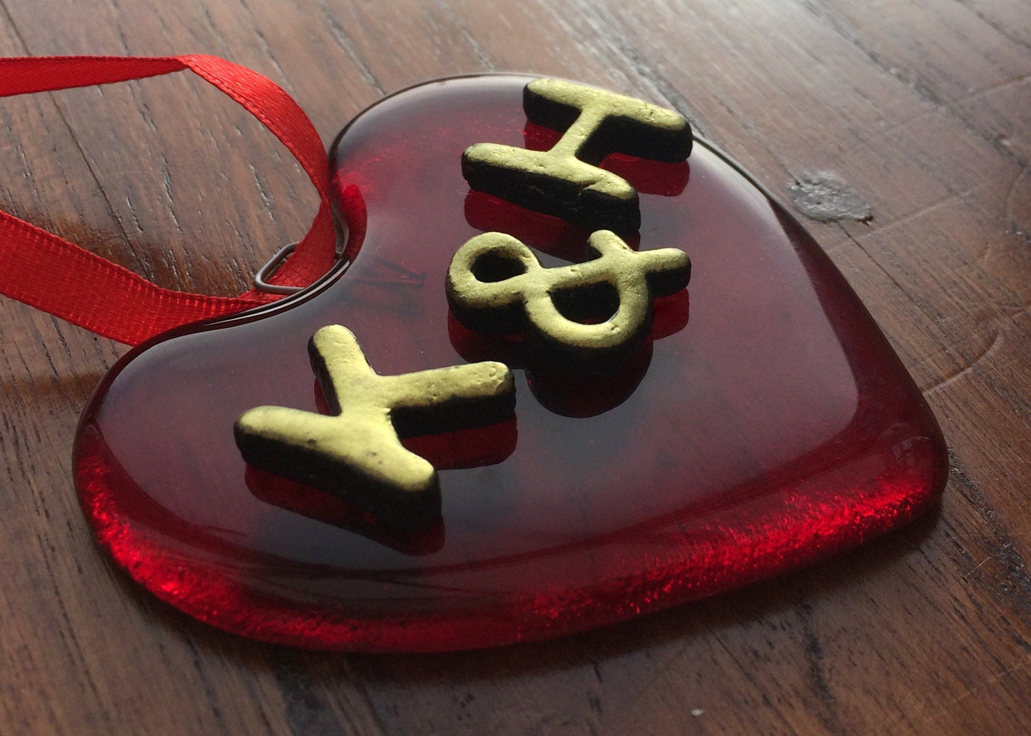 Handmade fused glass Red Personalised Love Heart Hanging Decoration. Valentine suncatcher gift. Romantic, love, message from the heart present. Girlfriend, boyfriend, partner, husband, wife keepsake, wedding, engagement gift.