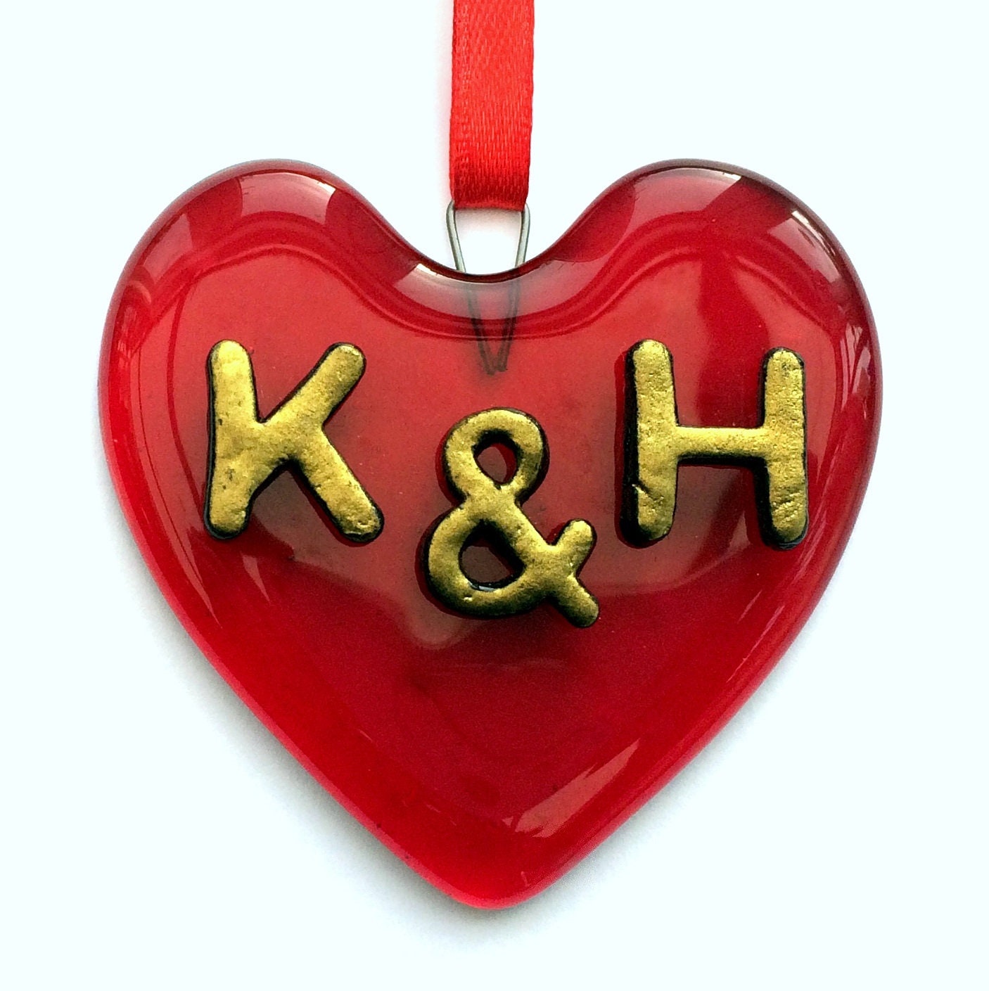 Handmade fused glass Red Personalised Love Heart Hanging Decoration. Valentine suncatcher gift. Romantic, love, message from the heart present. Girlfriend, boyfriend, partner, husband, wife keepsake, wedding, engagement gift.