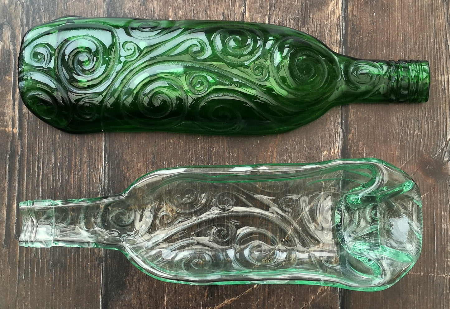 Handmade fused glass Recycled Wine Bottle Spiral Pattern Dish. Squashed Slumped Bottle Serving Plate - Eco Gift Zero Waste Reclaimed Upcycled - Spoon Rest.