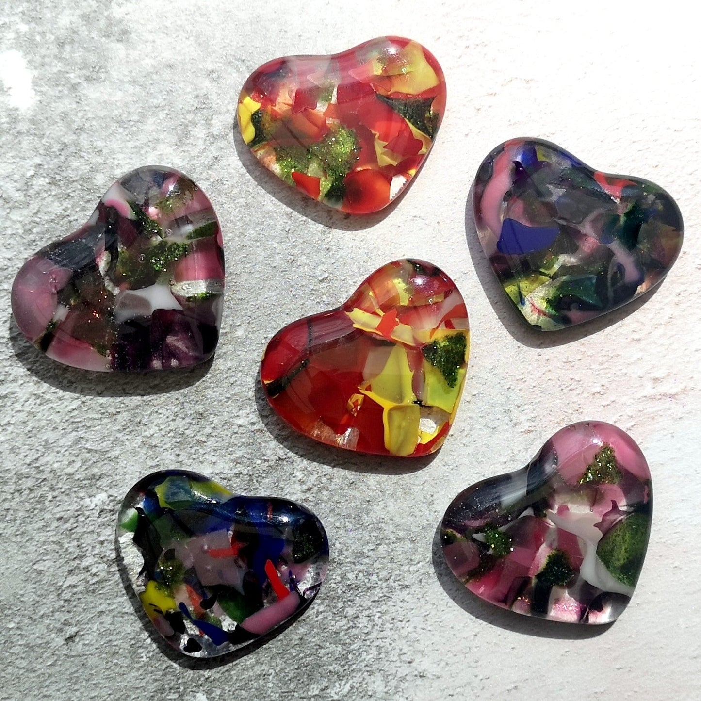 Handmade fused glass pocket heart on a postcard with envelope. 4 different messages to choose from. Pocket hug, wish stone, worry charm, keepsake. Glass heart message gift card, greeting card present.