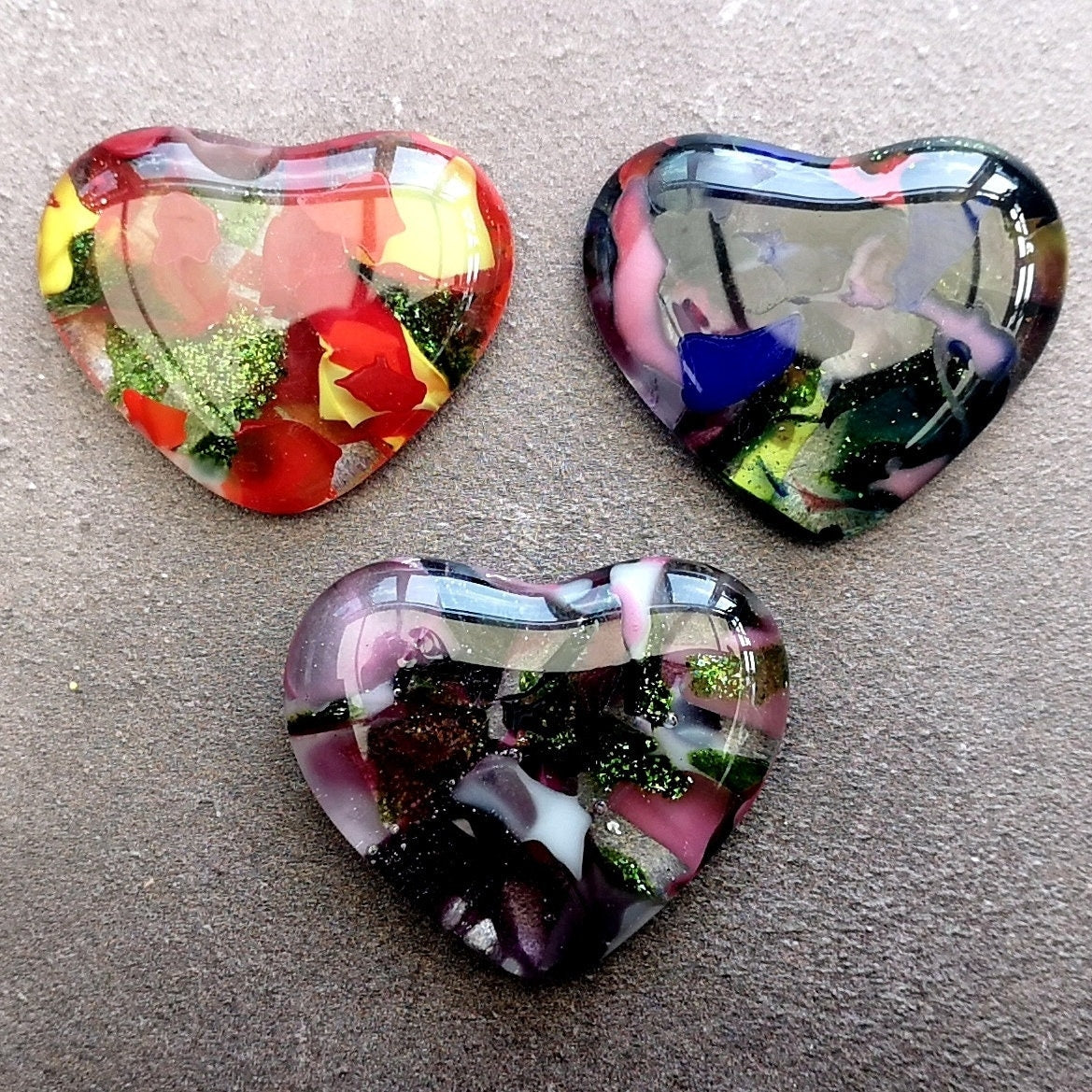 Handmade fused glass pocket heart on a postcard with envelope. 4 different messages to choose from. Pocket hug, wish stone, worry charm, keepsake. Glass heart message gift card, greeting card present.